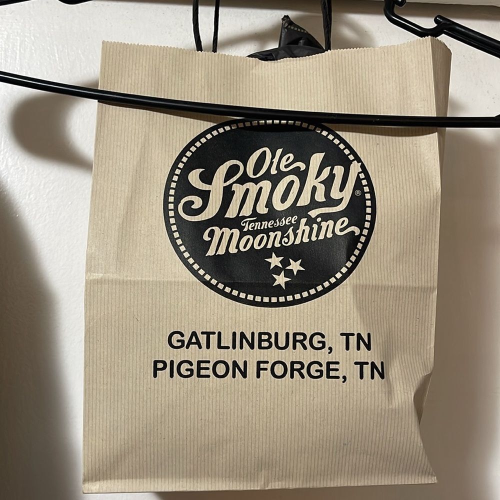 Ole Smoky Tennessee distillery, exclusive top shirt extra large NWT - Picture 5 of 6